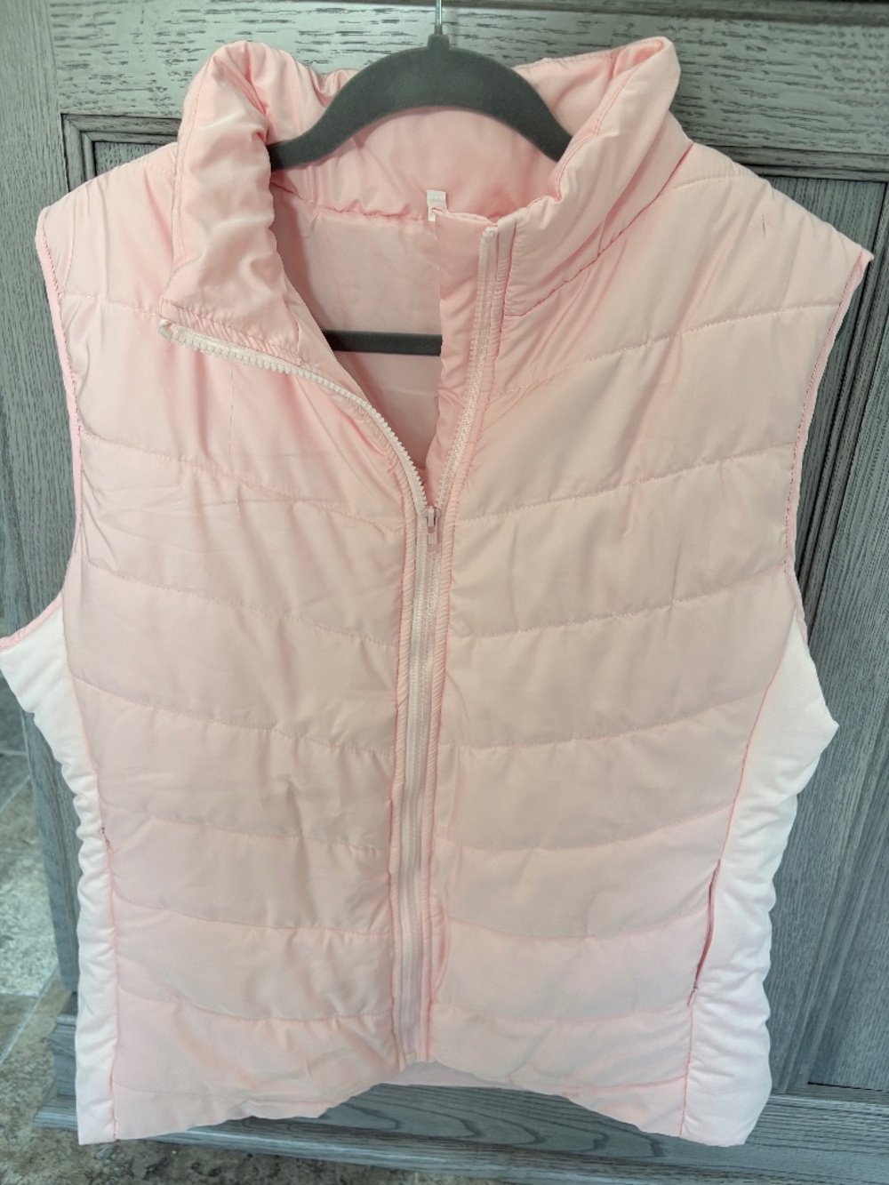 Pink quilted vest, ladies